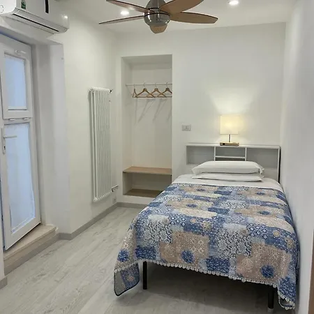 Zimmer Oda ve Kahvaltı 4*